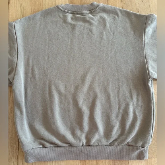 ALO Yoga Gravel Accolade Crew Neck Pullover - Picture 11 of 14